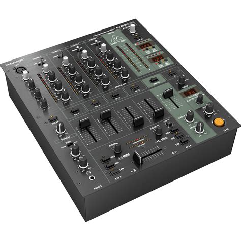 Behringer Pro Mixer DJX900USB .